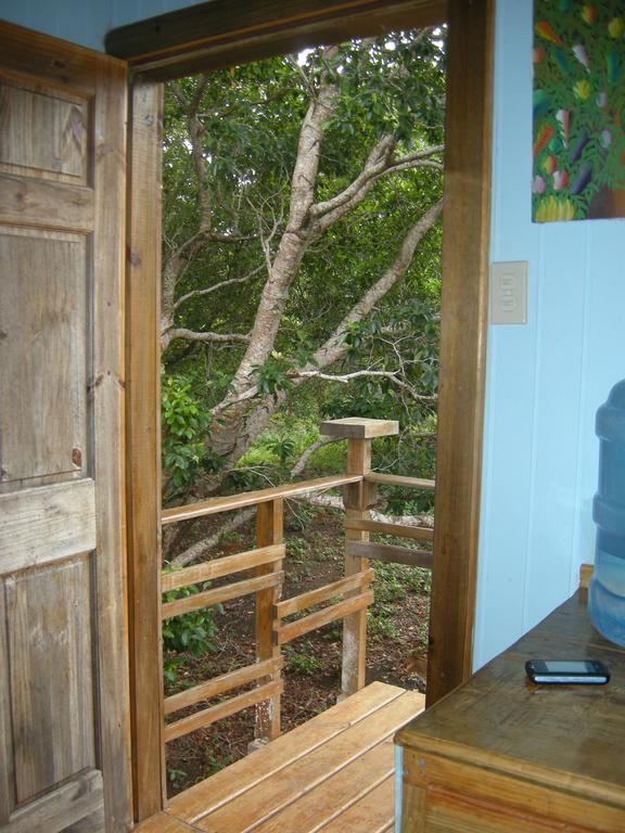 Apartments Chez Milady Utila Luaran gambar